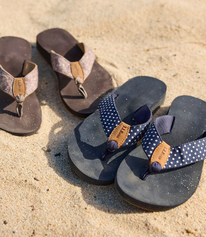 Women's Maine Isle Flip-Flops, Woven Print - US 9319